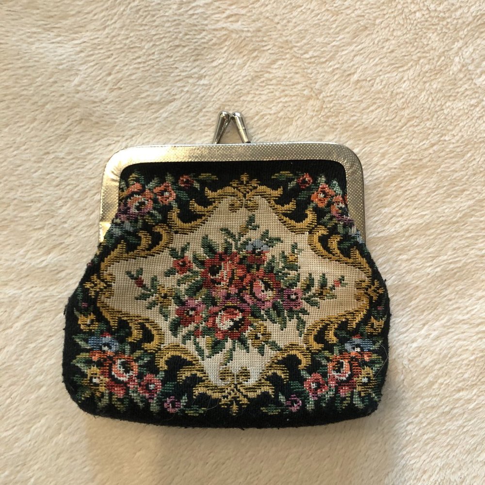 Vintage Ebroidered Tapestry Floral Coin Purse